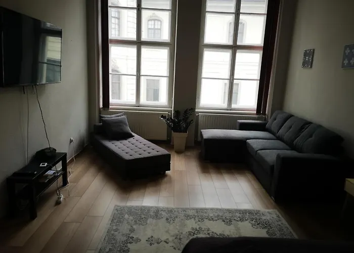 Palace - Belvarosi * Eger